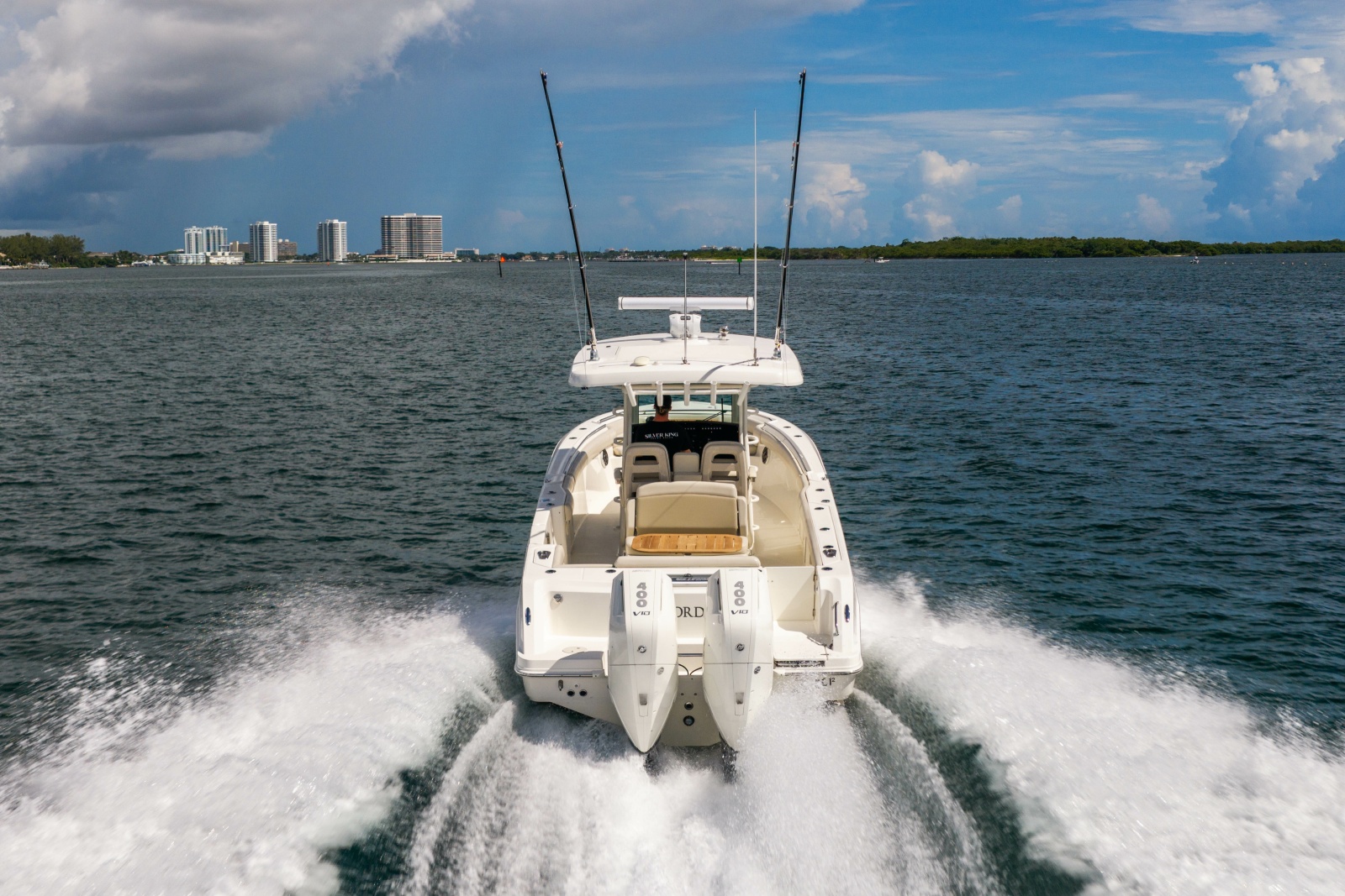 2024 Boston Whaler 330 Outrage