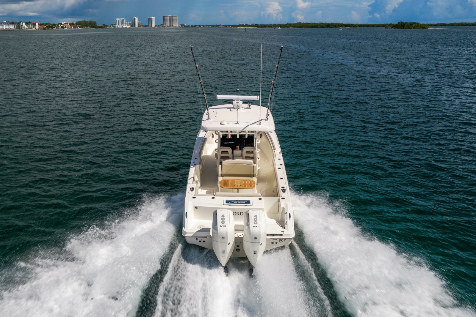 2024 Boston Whaler 330 Outrage