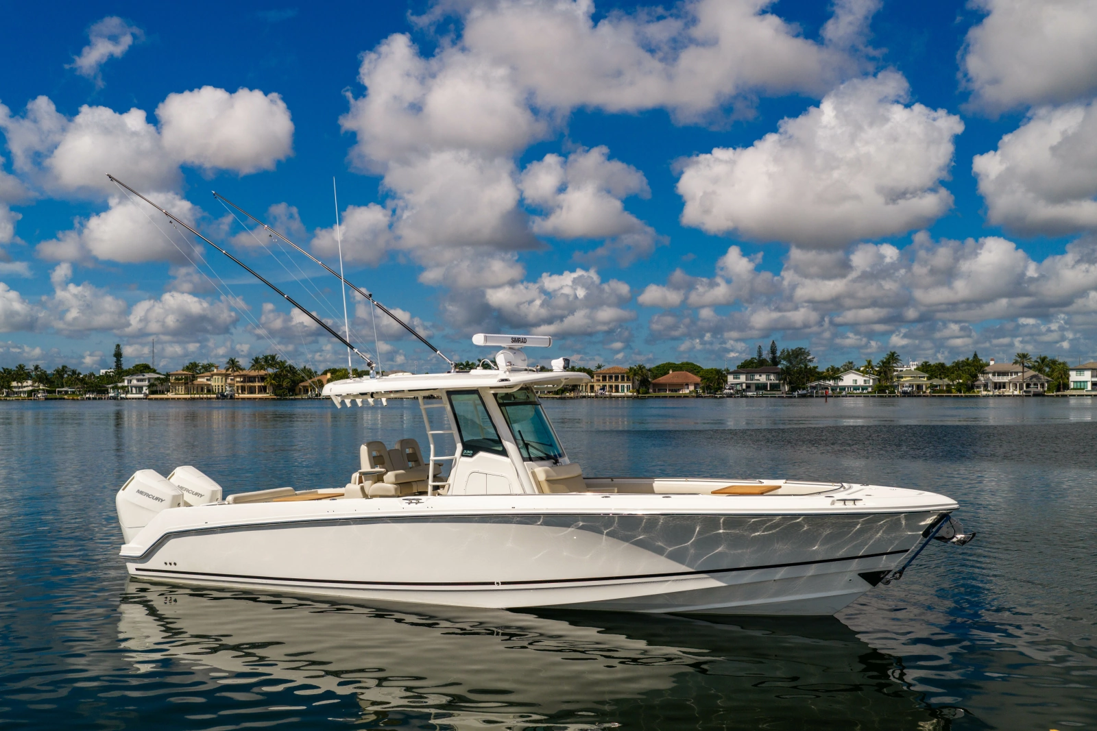 2024 Boston Whaler 330 Outrage