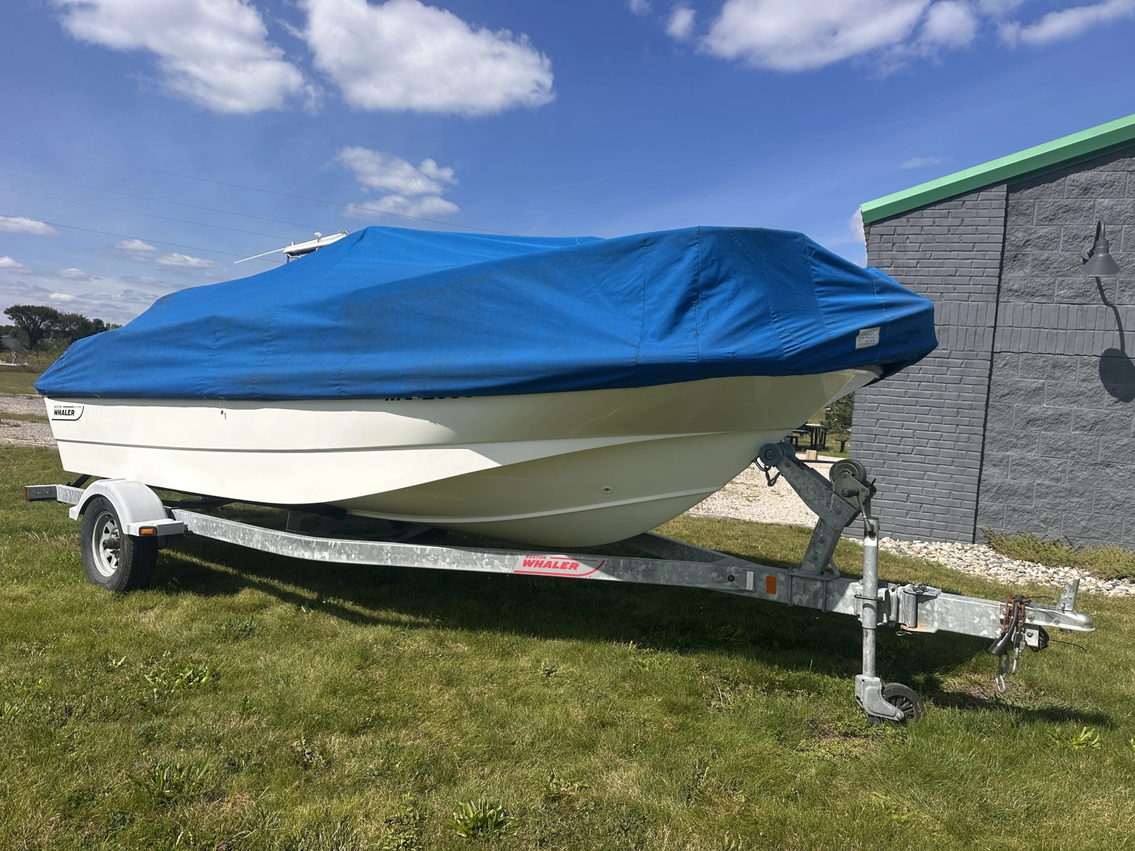 2015 Boston Whaler 170 Montauk