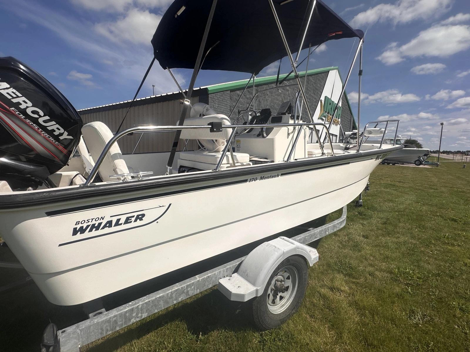 2015 Boston Whaler 170 Montauk