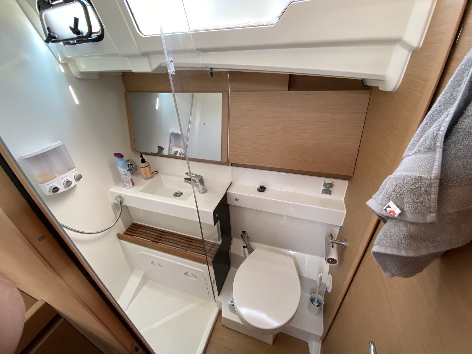 2020 Jeanneau Sun Odyssey 490