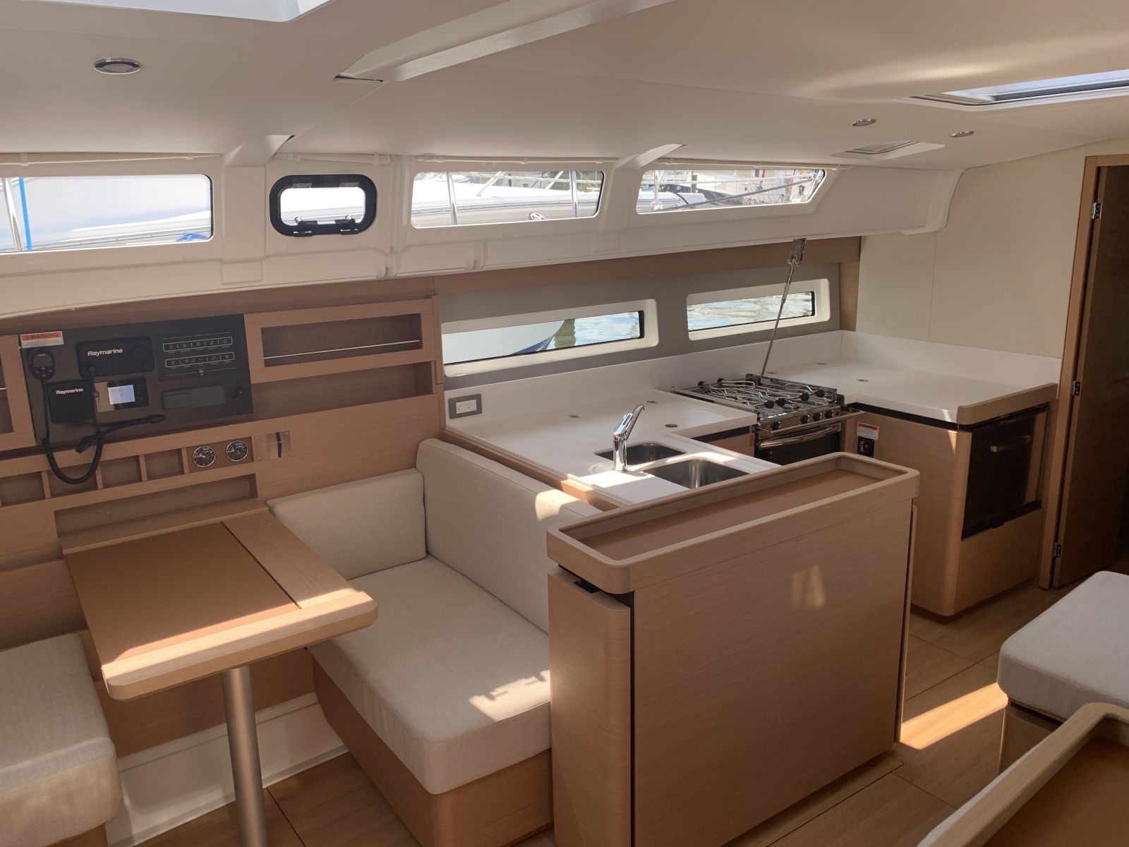 2020 Jeanneau Sun Odyssey 490
