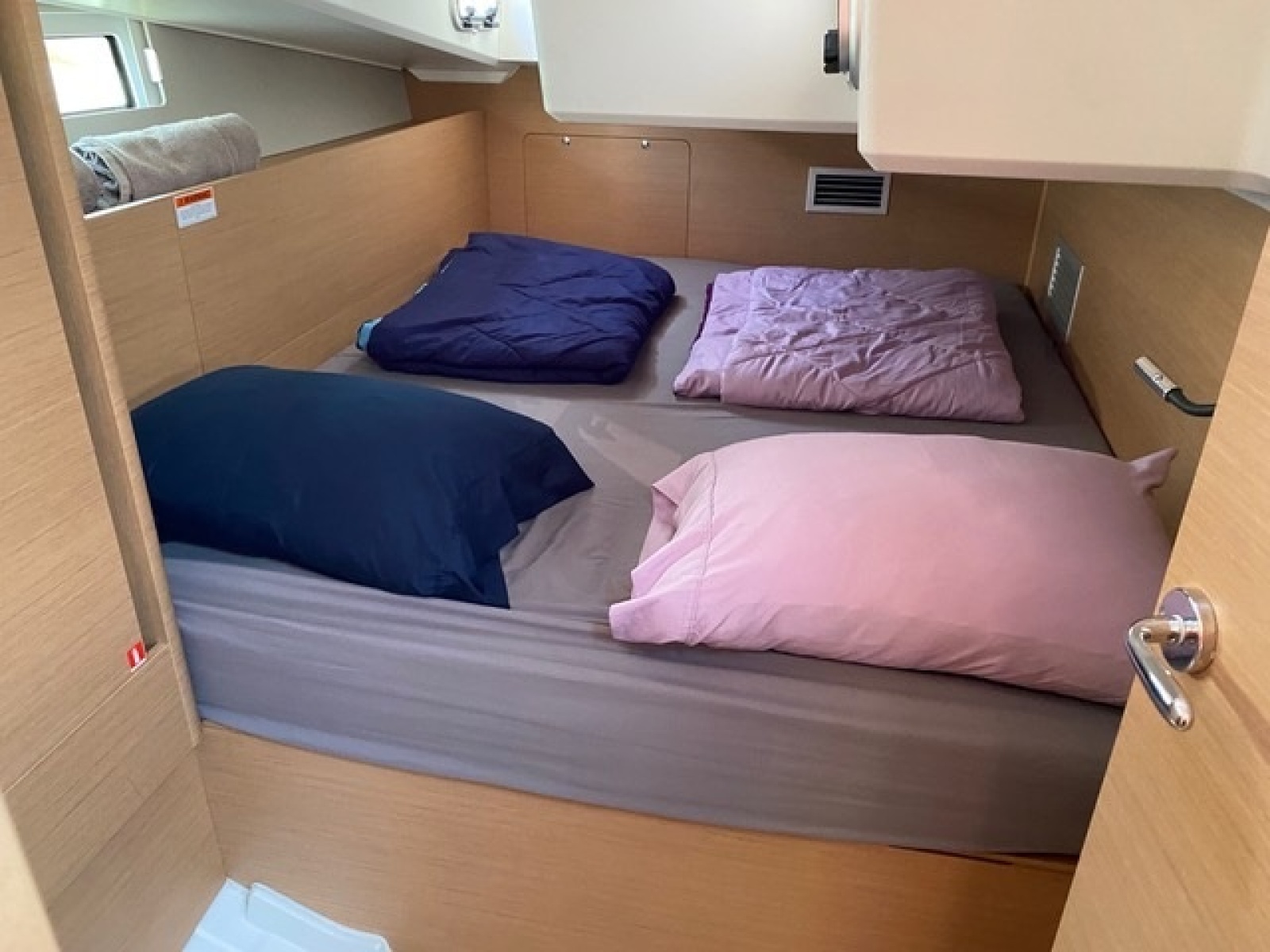 2020 Jeanneau Sun Odyssey 490