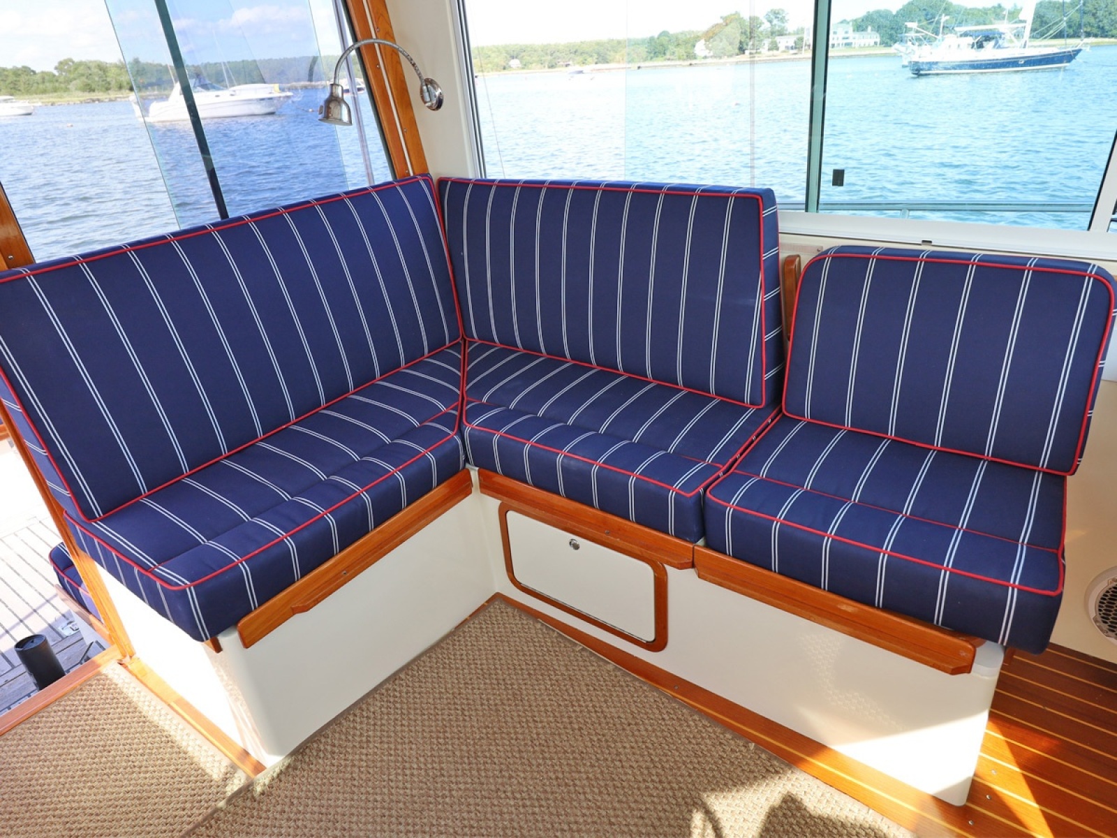 Full L-Settee