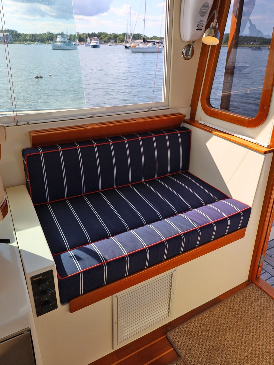 Pilothouse Starboard Settee