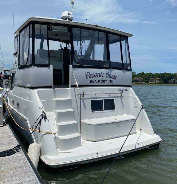 5 1999 Carver 406 Stern