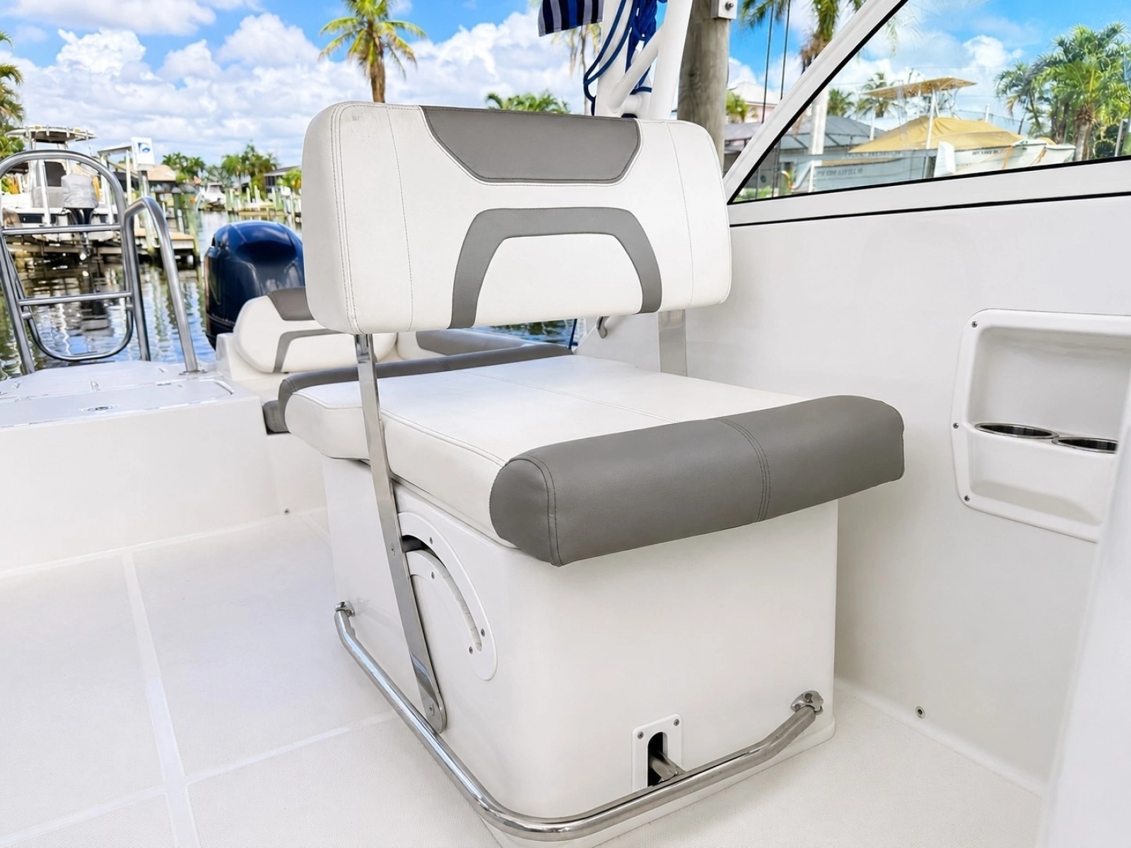 Spirit of Brian 23ft World Cat Yacht For Sale