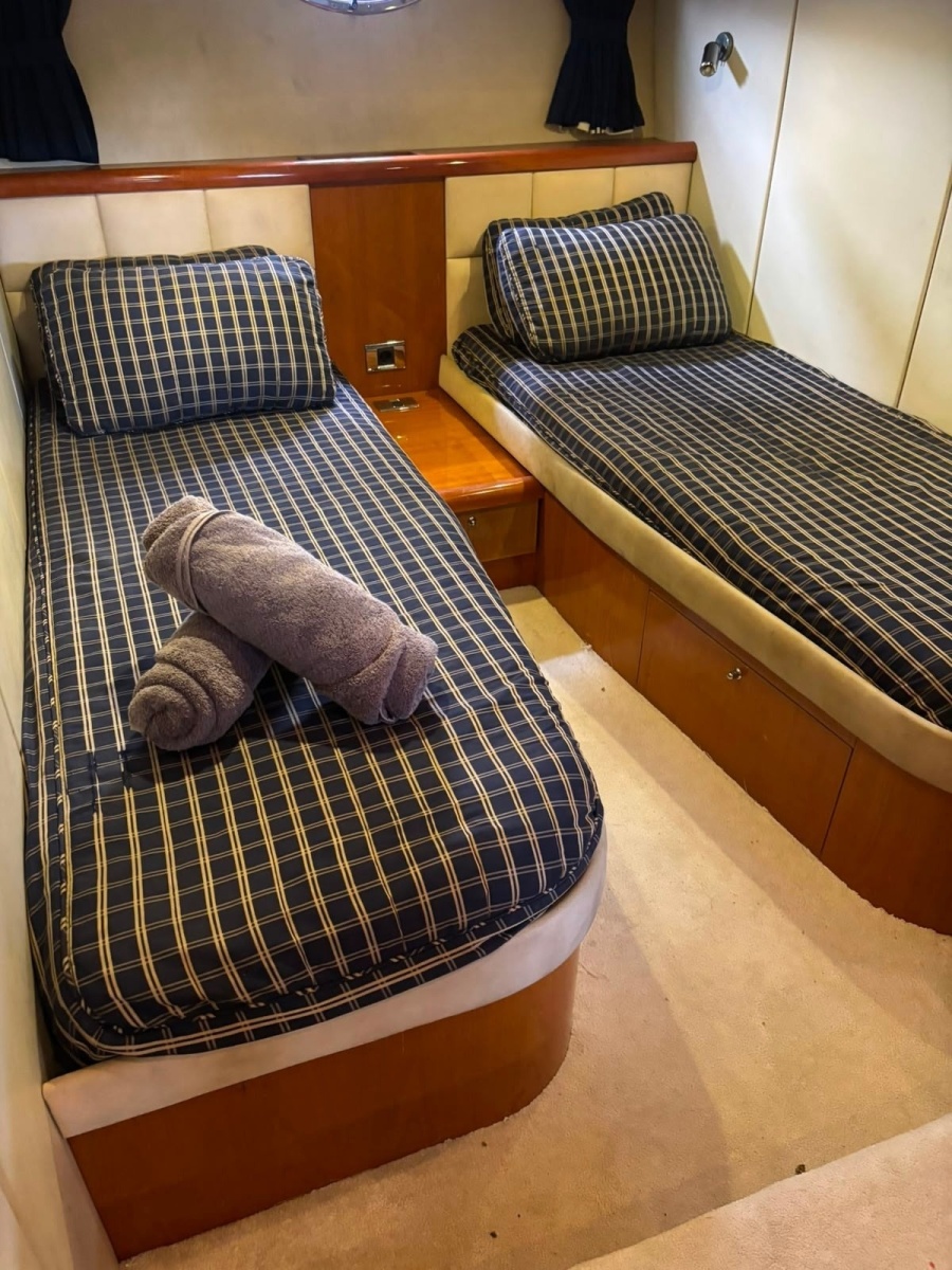 2004 Sunseeker 