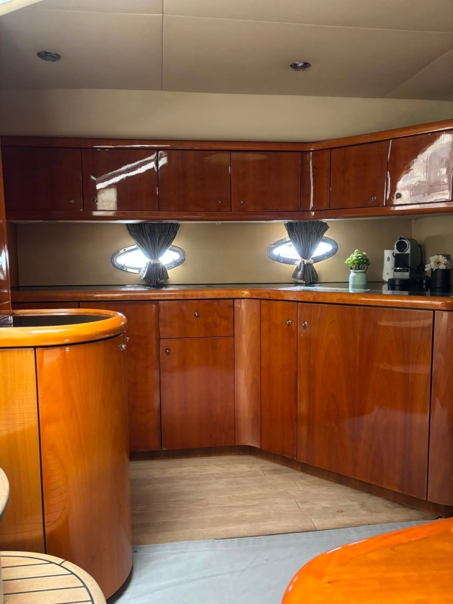 2004 Sunseeker 