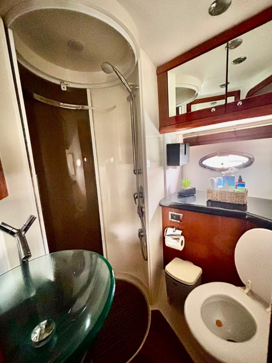 2004 Sunseeker 