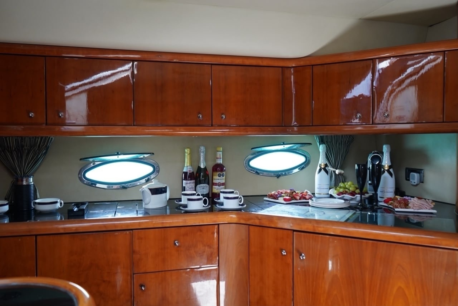 2004 Sunseeker 