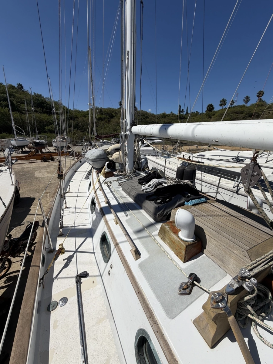 Scrimshaw 35ft Baba Yacht For Sale