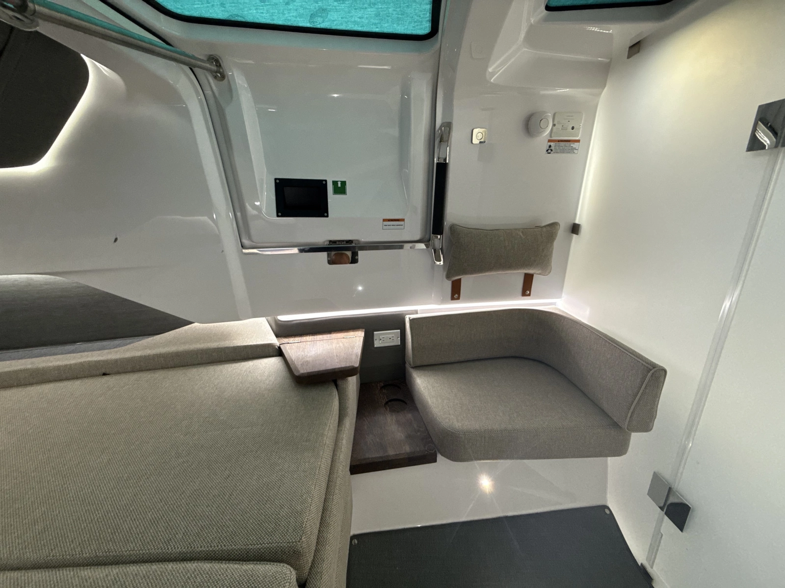 2023 Axopar Brabus 37 XC Cross Cabin