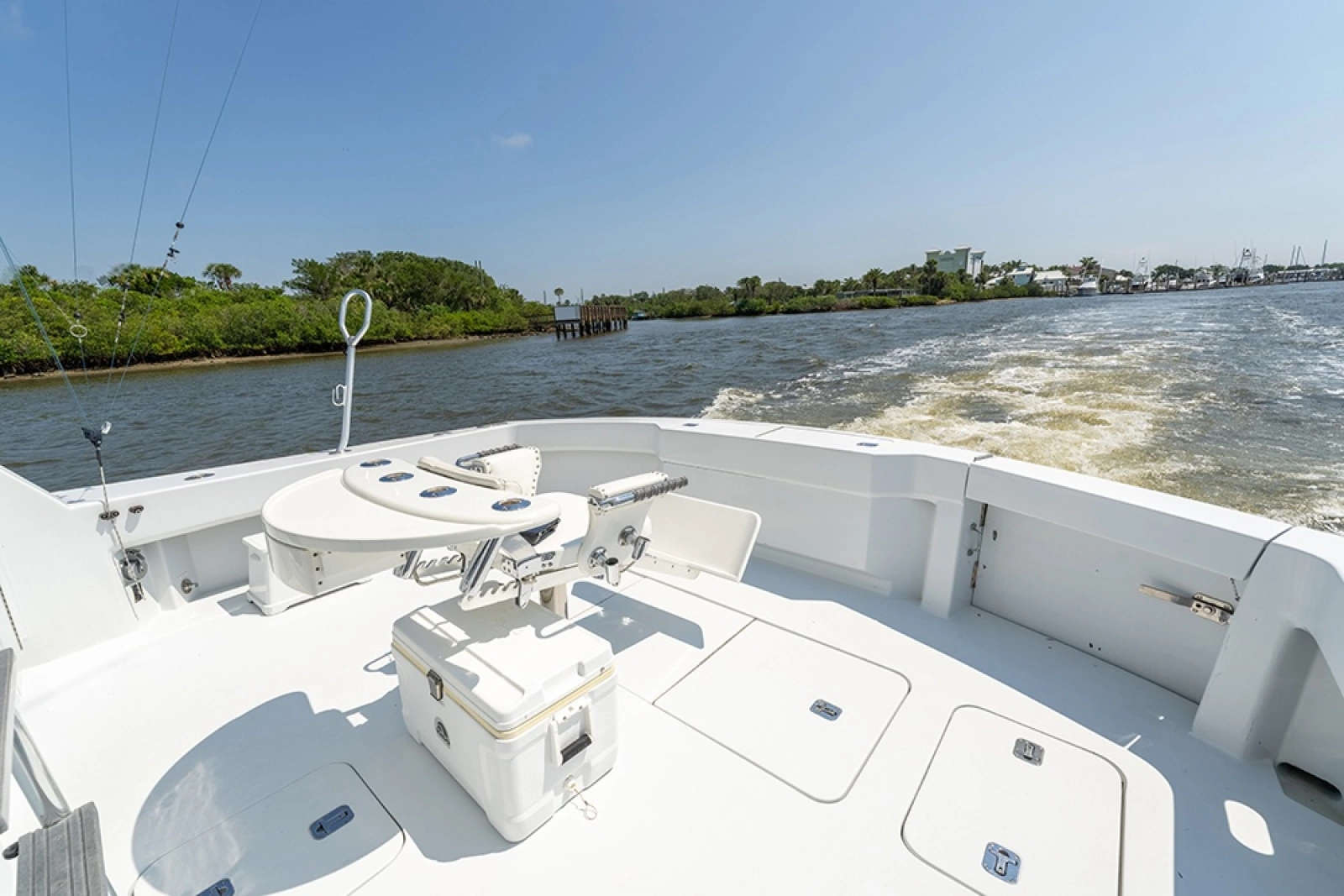 Cockpit sole lazerette/fishbox and access hatch