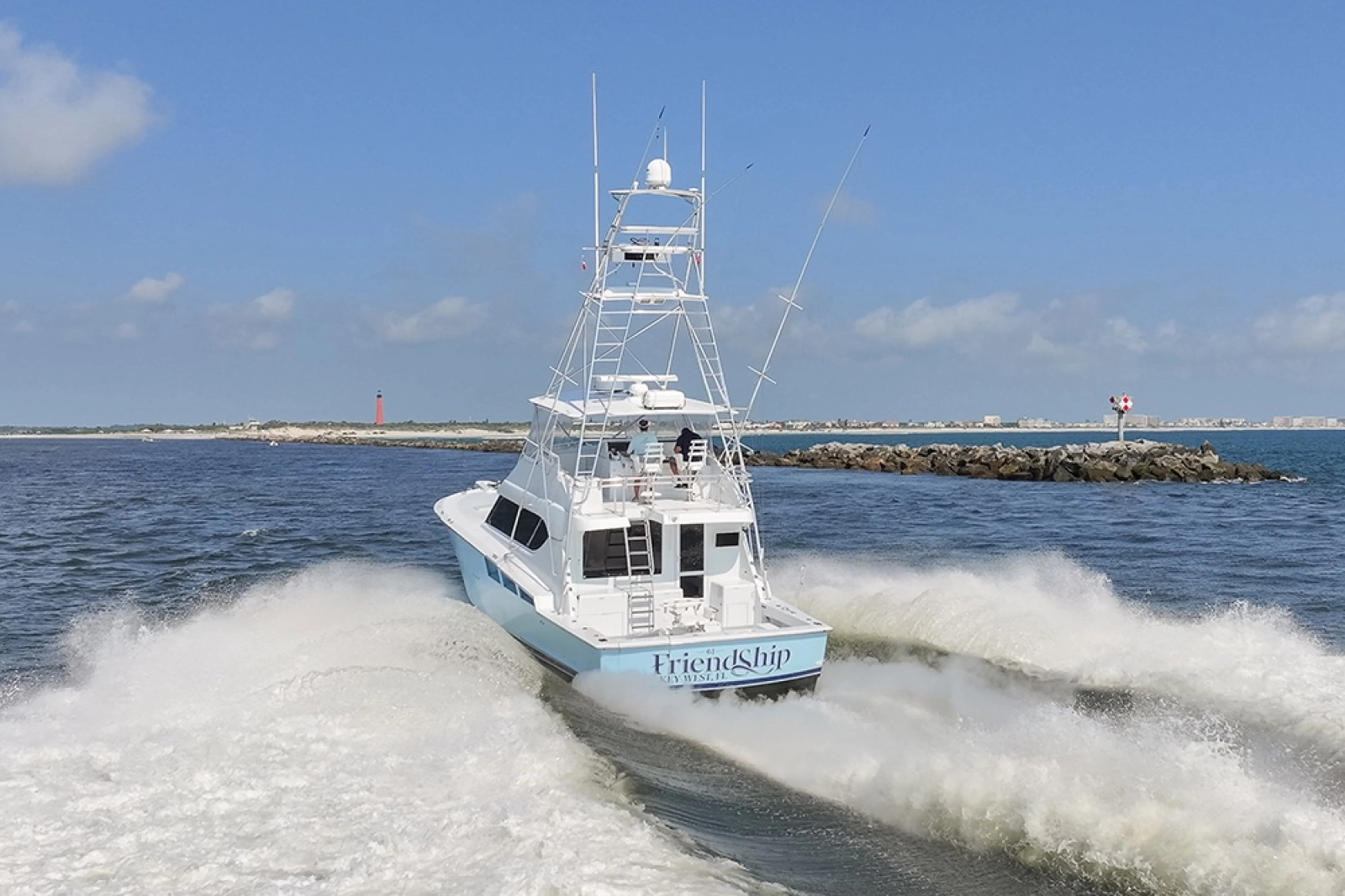 Port quarter profile while underway