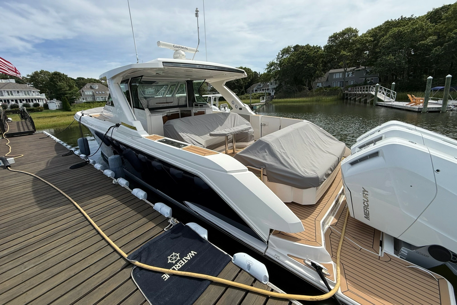 2022 Tiara Yachts 48 LS