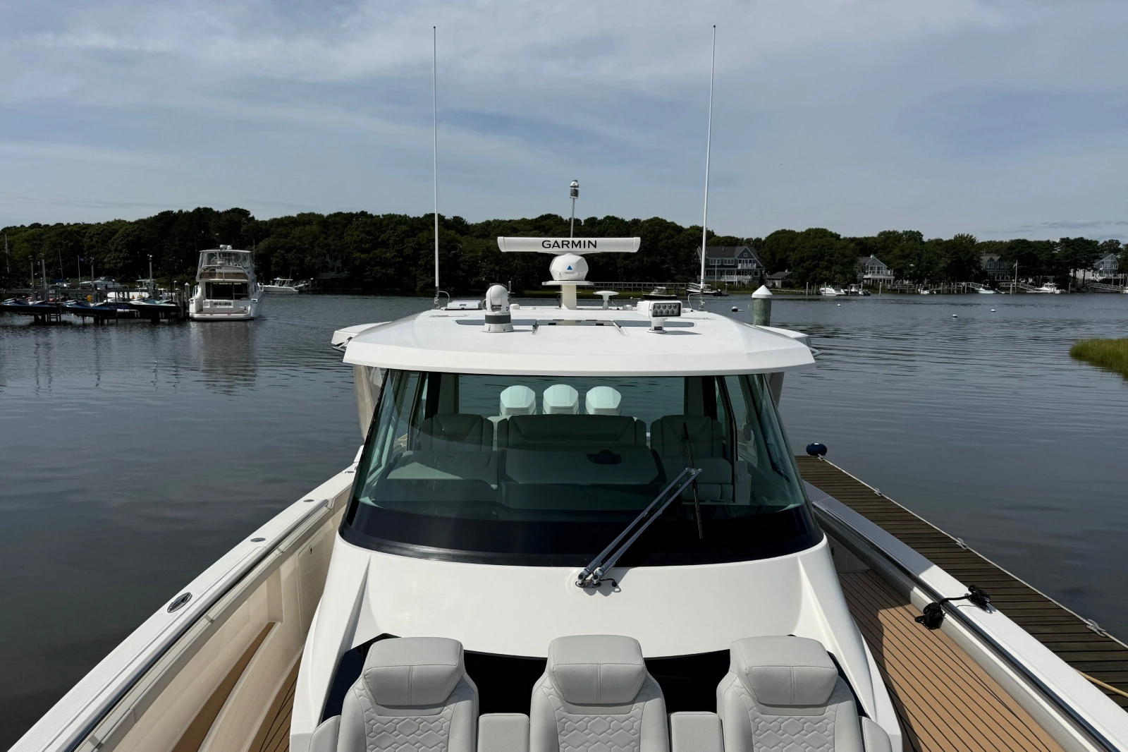 2022 Tiara Yachts 48 LS