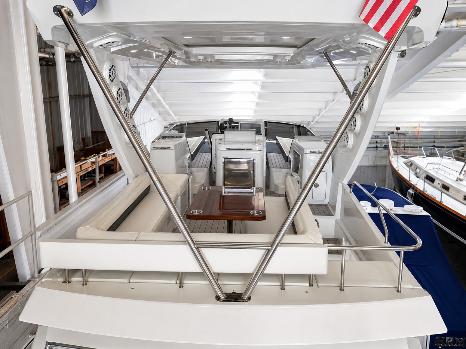 2019 Cruisers 60 FLY