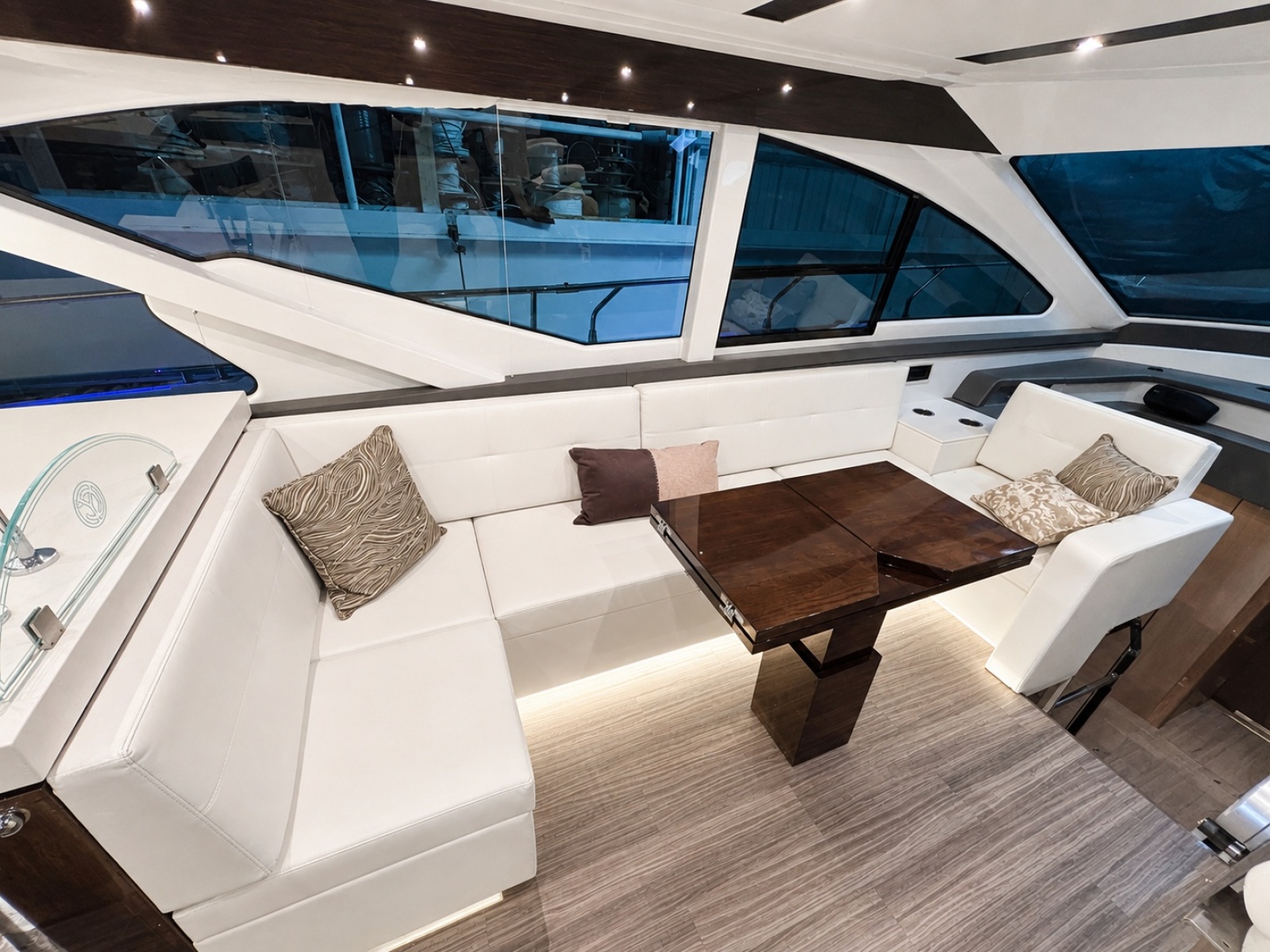 2019 Cruisers 60 FLY
