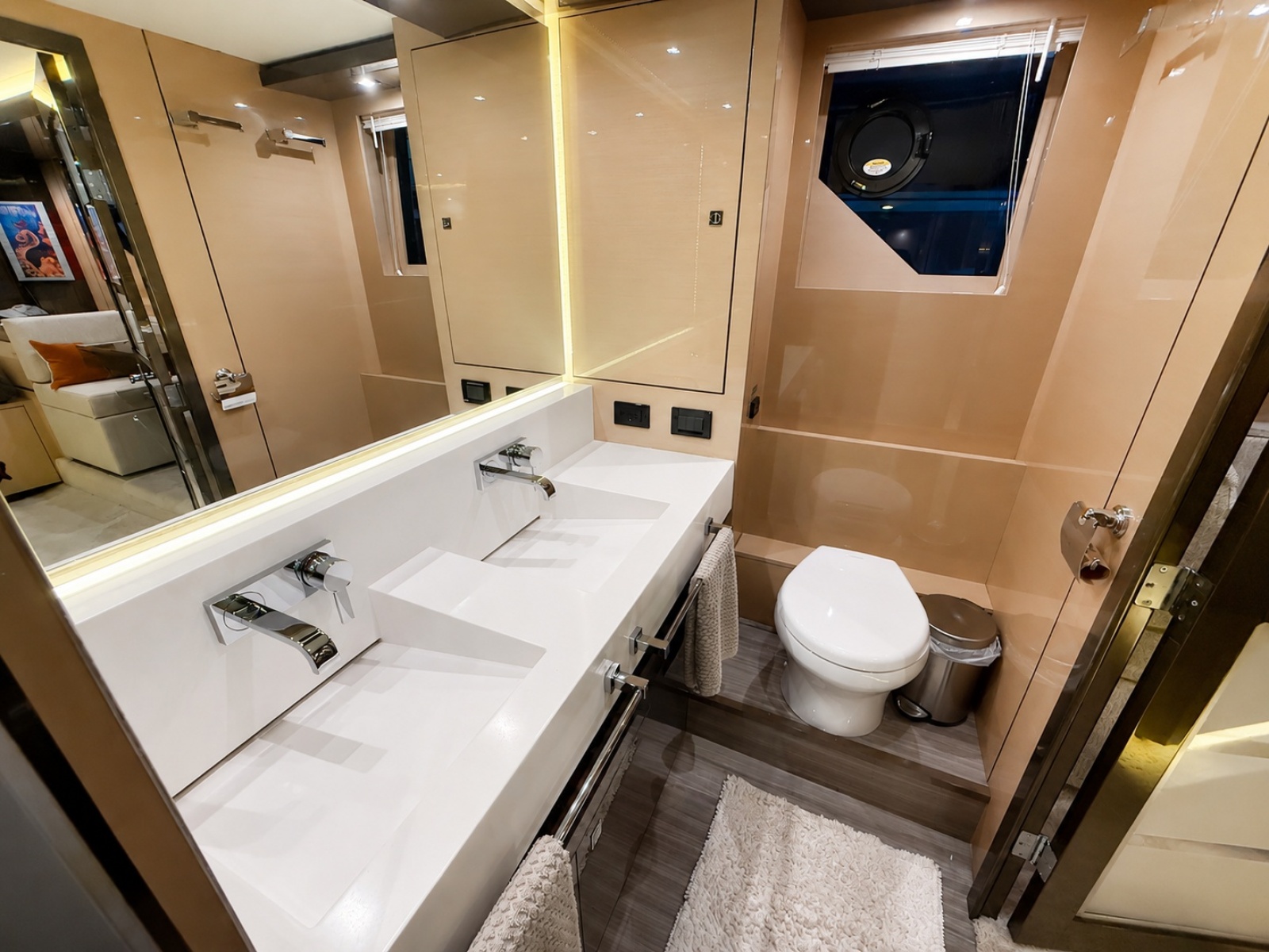 2019 Cruisers 60 FLY