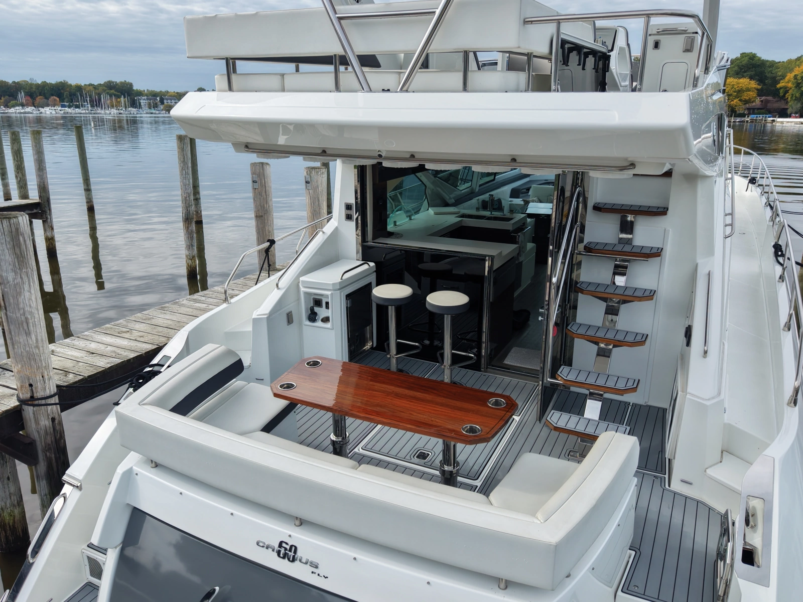 2019 Cruisers 60 FLY
