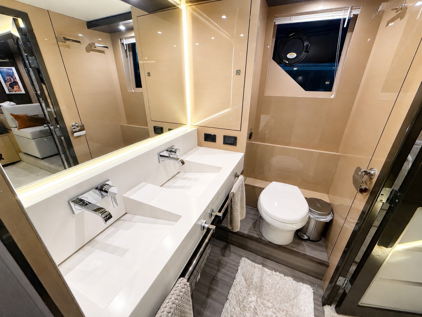 2019 Cruisers 60 FLY