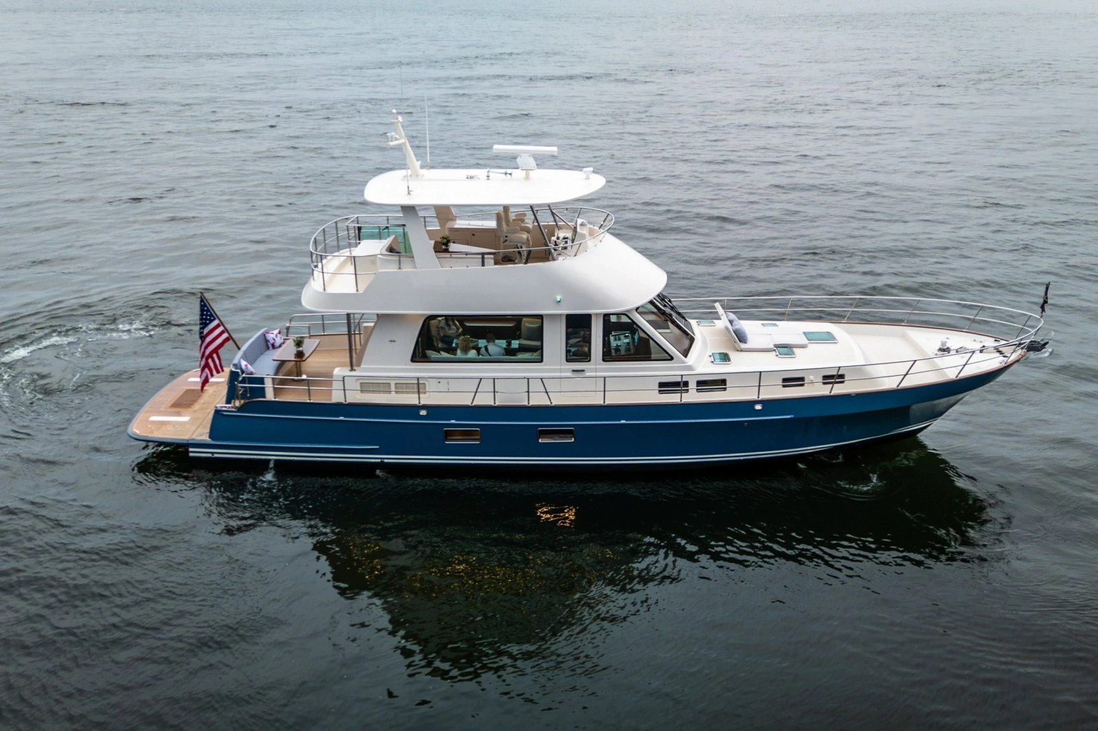 2027 Hunt Yachts 56 Flybridge