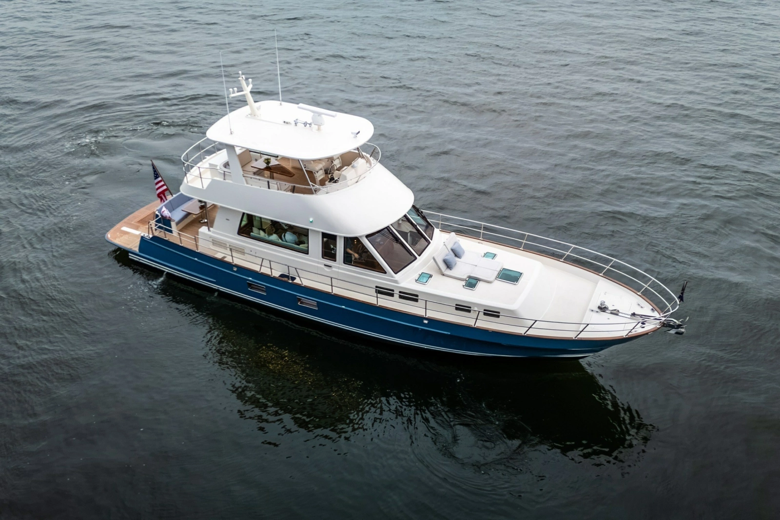 2027 Hunt Yachts 56 Flybridge