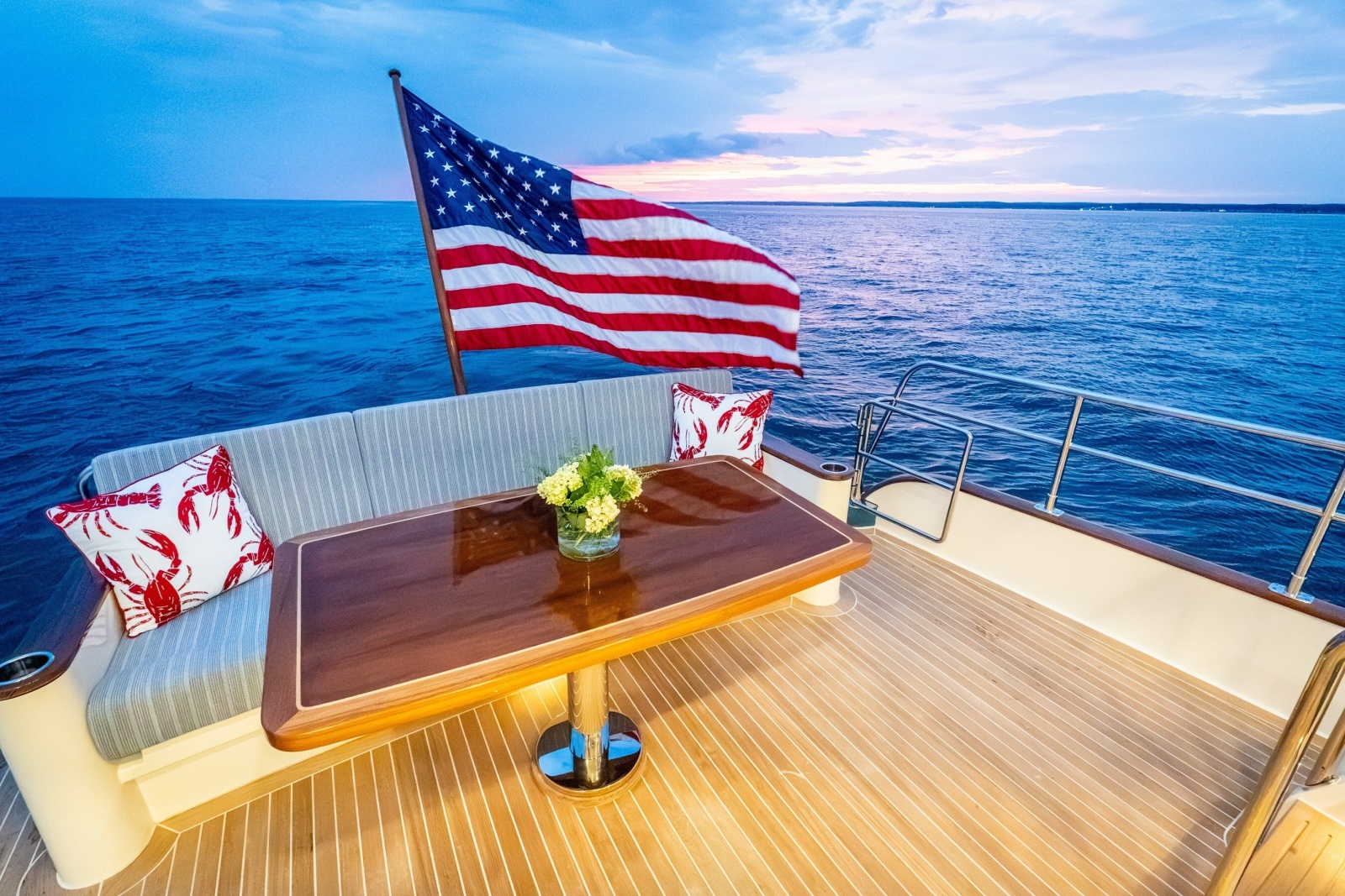 2027 Hunt Yachts 56 Flybridge