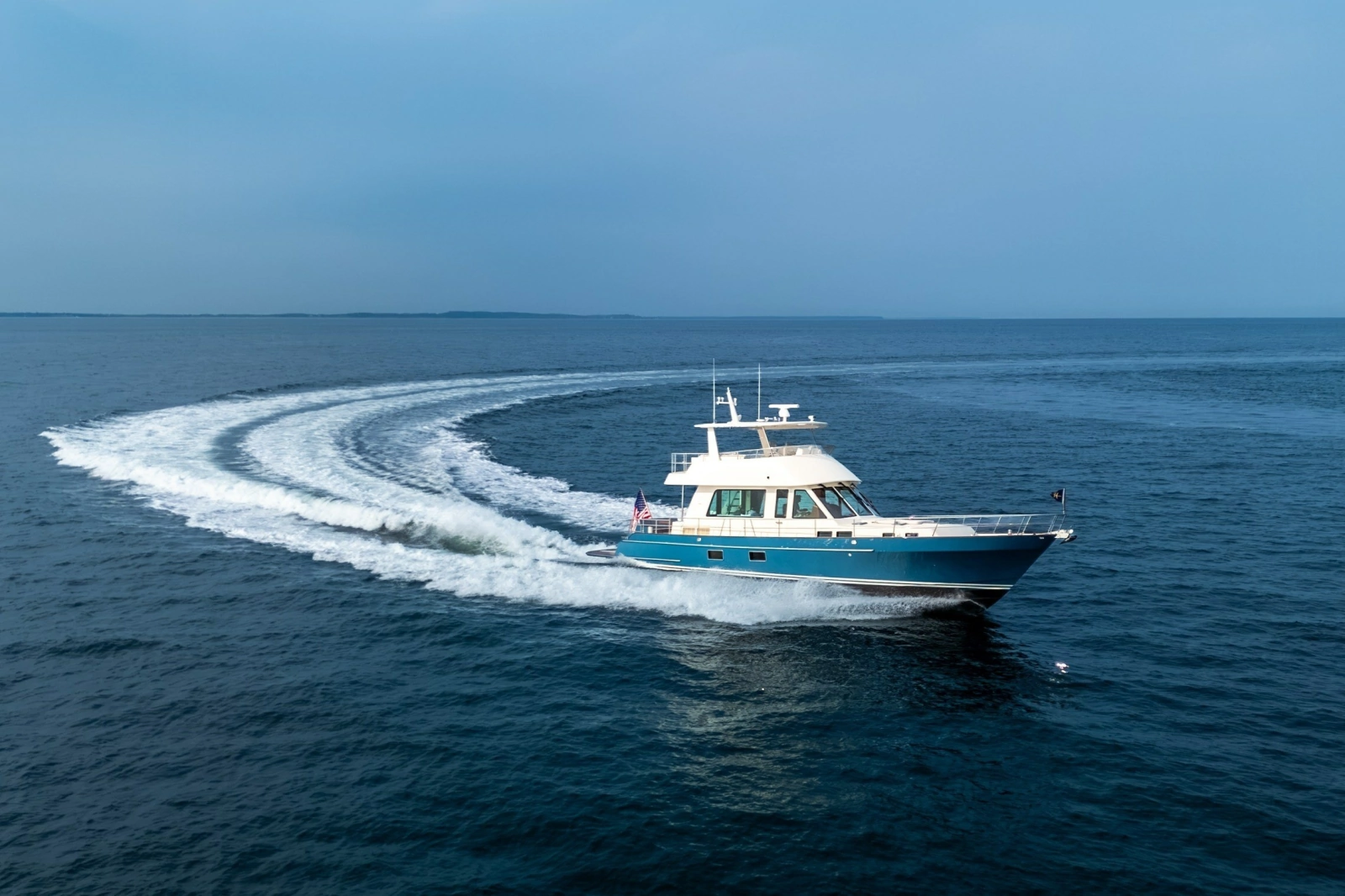 2027 Hunt Yachts 56 Flybridge