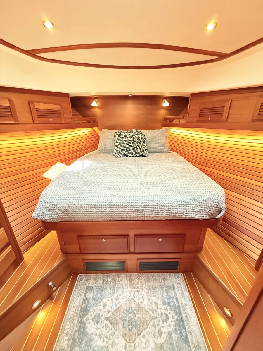 2012 Sabre 42 Salon Express