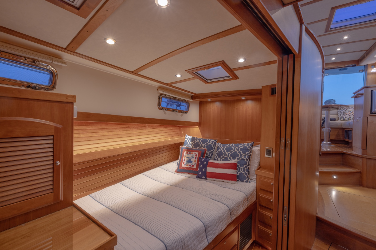 2012 Sabre 42 Salon Express