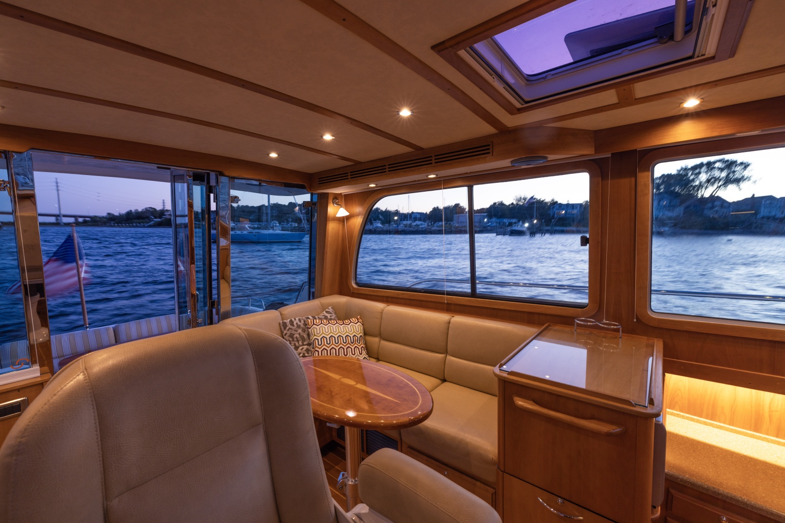 2012 Sabre 42 Salon Express