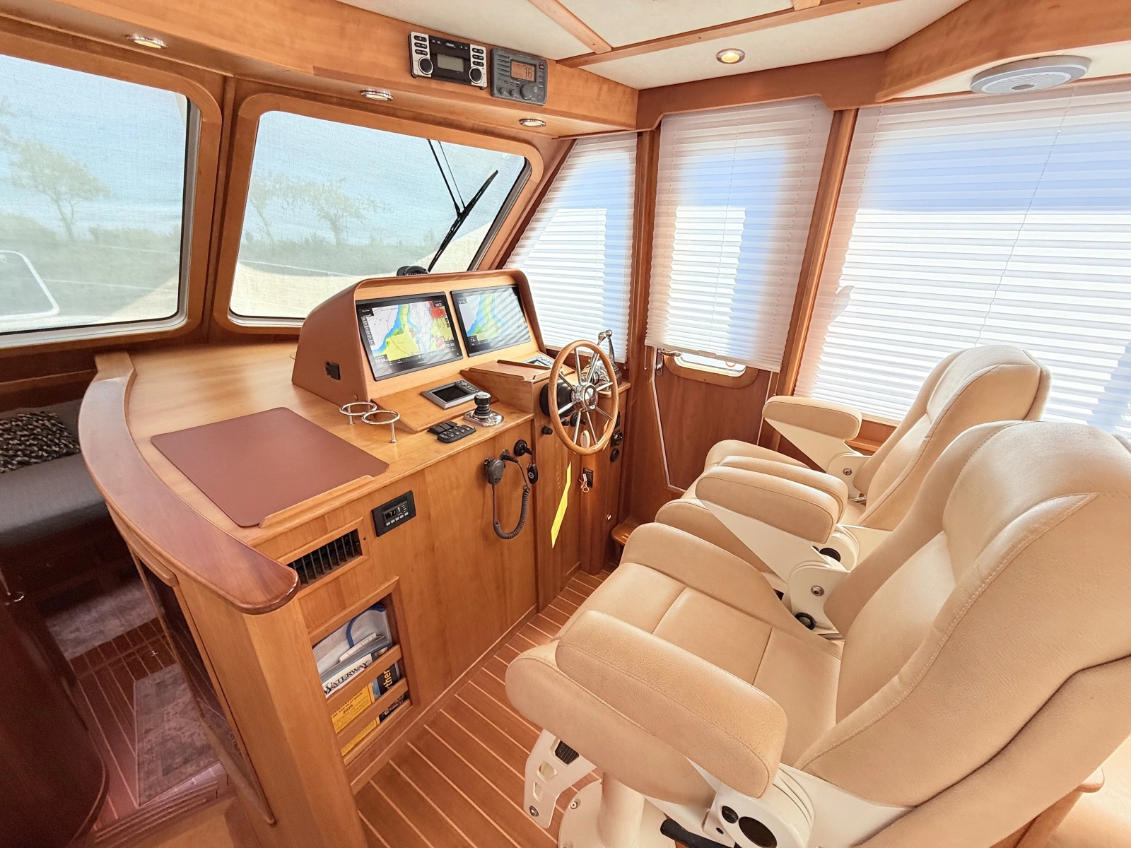 2012 Sabre 42 Salon Express