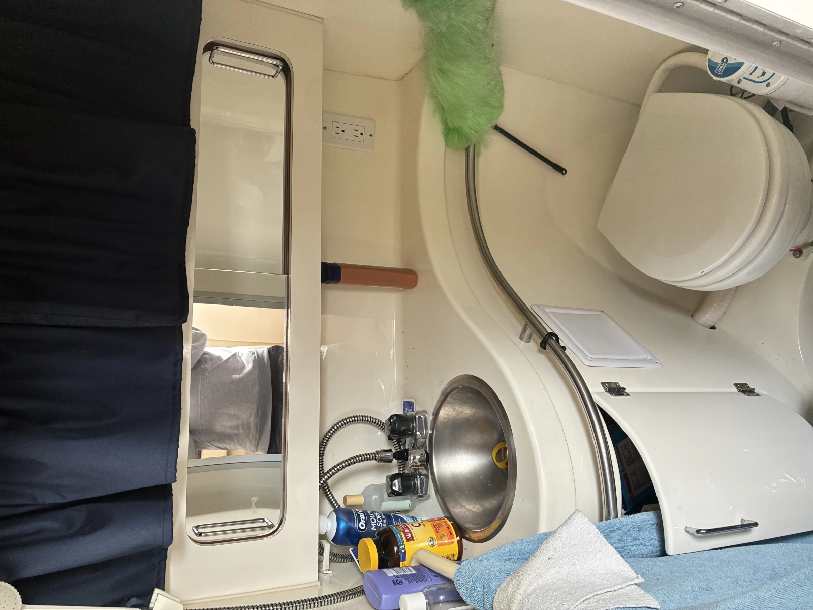 31ft Monterey Yacht For Sale