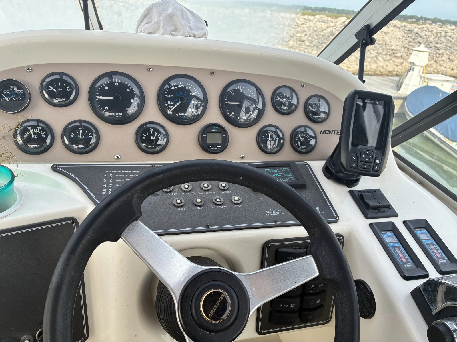 31ft Monterey Yacht For Sale