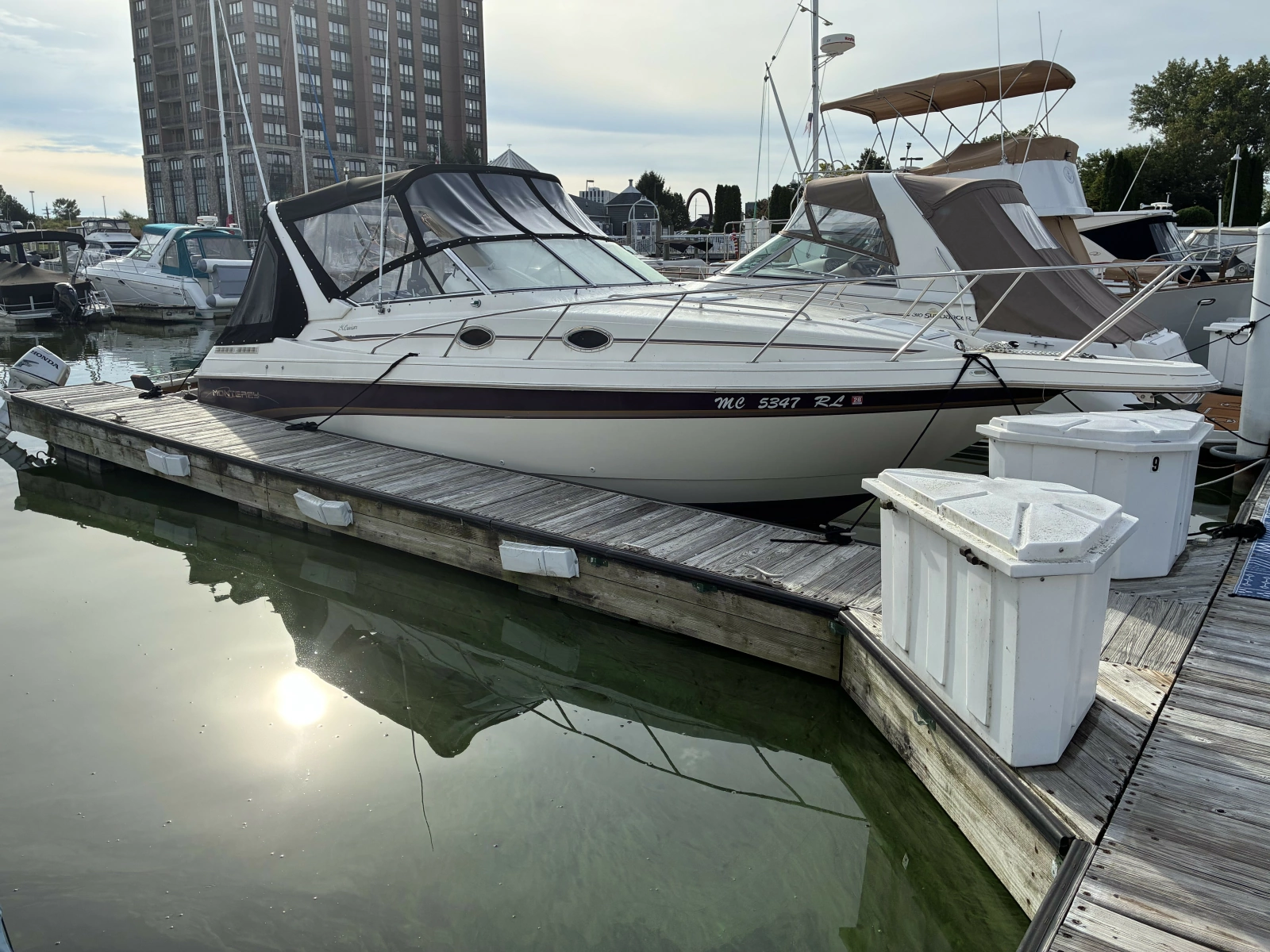 31ft Monterey Yacht For Sale