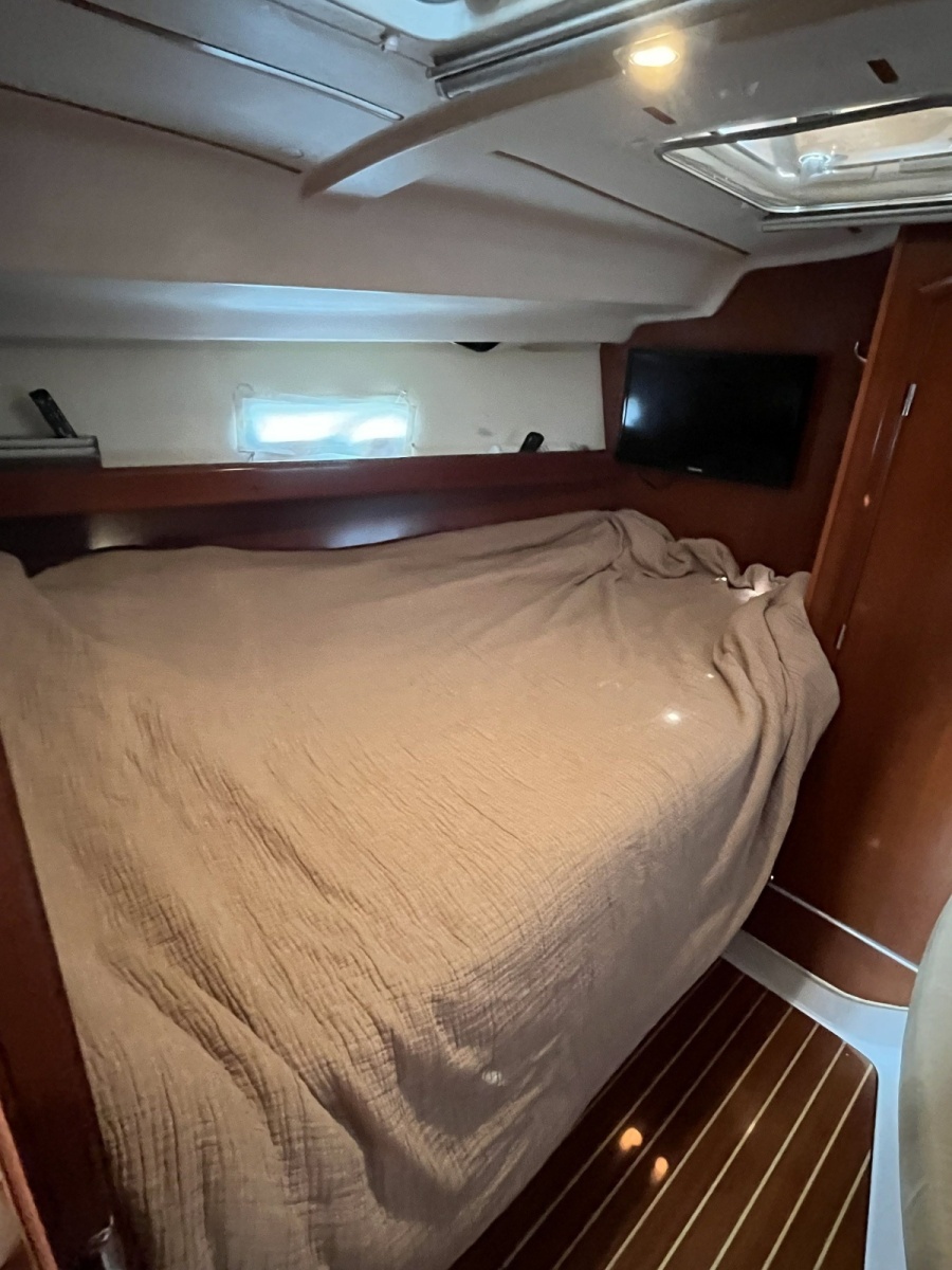 2006 Beneteau Oceanis 393