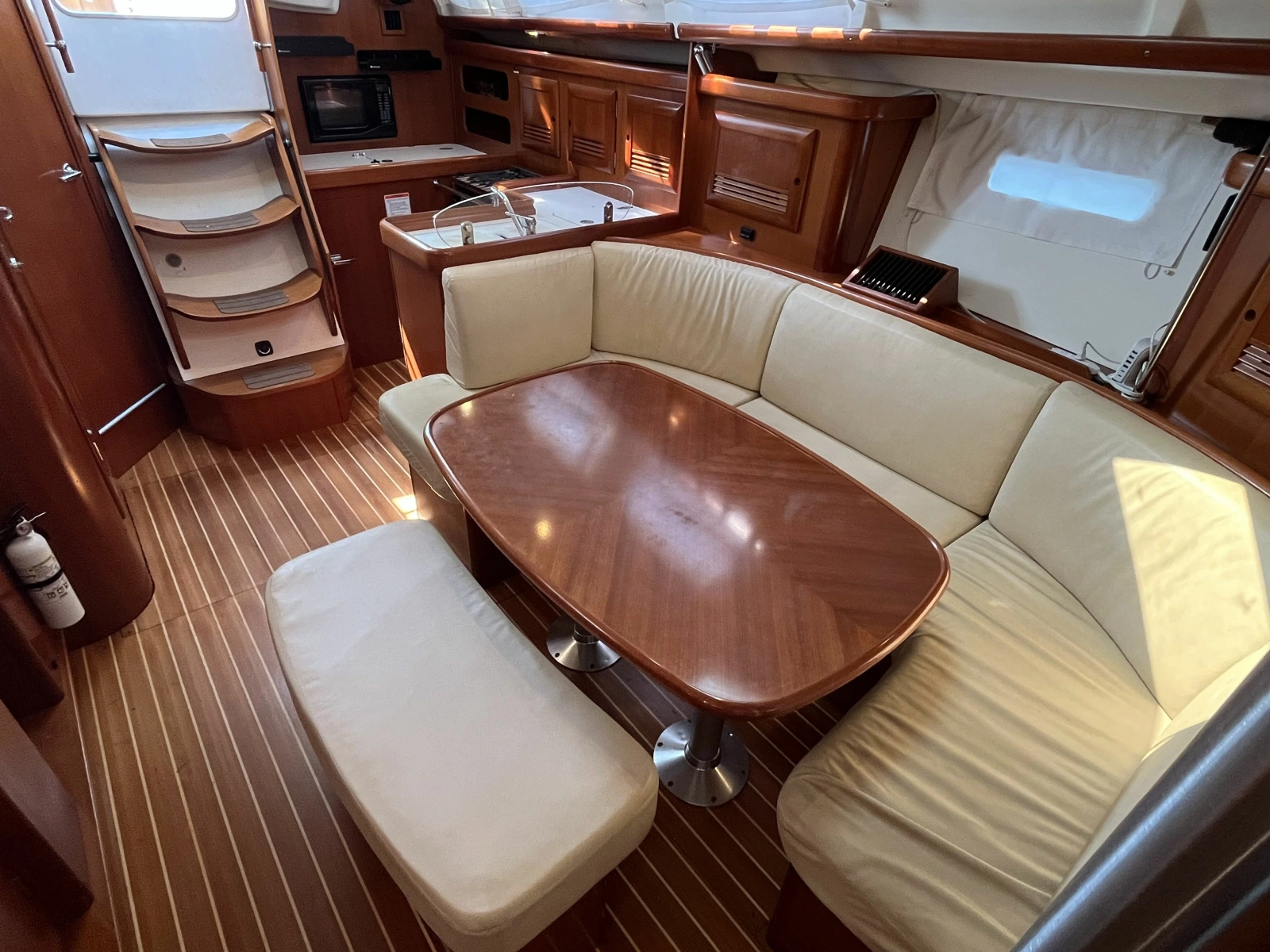 2006 Beneteau Oceanis 393