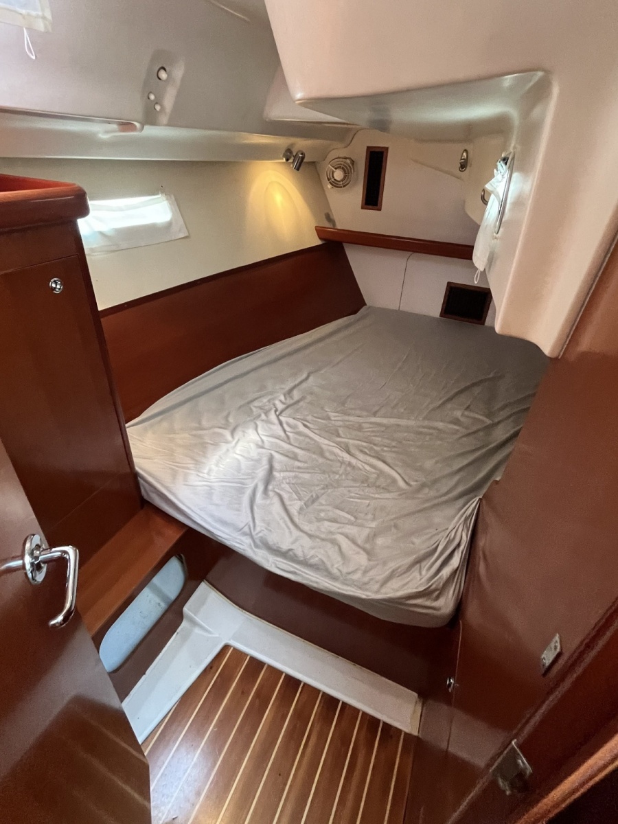 2006 Beneteau Oceanis 393