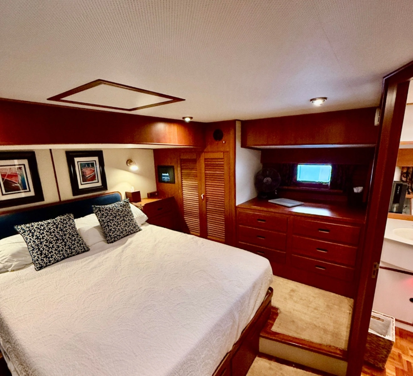 52ft Grand Banks Yacht For Sale