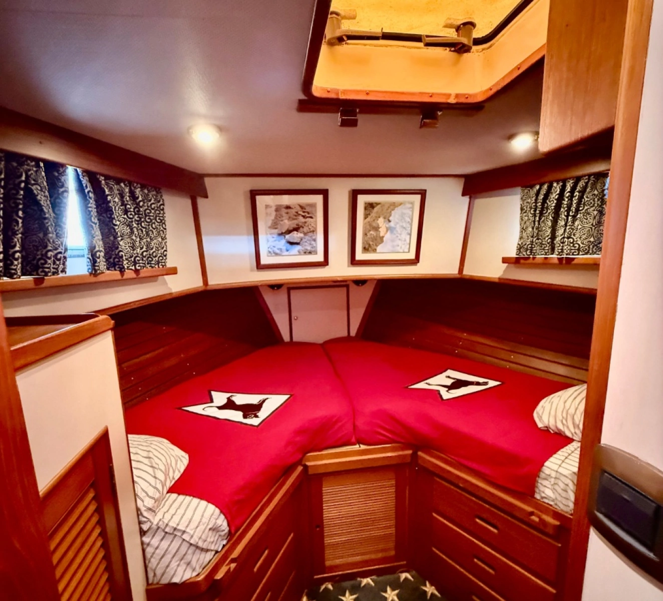 52ft Grand Banks Yacht For Sale