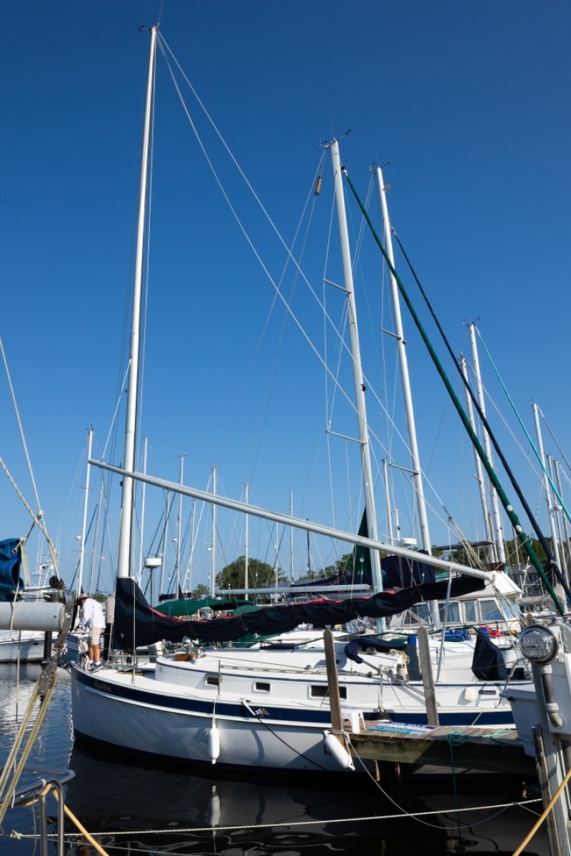 1989 Nonsuch 33