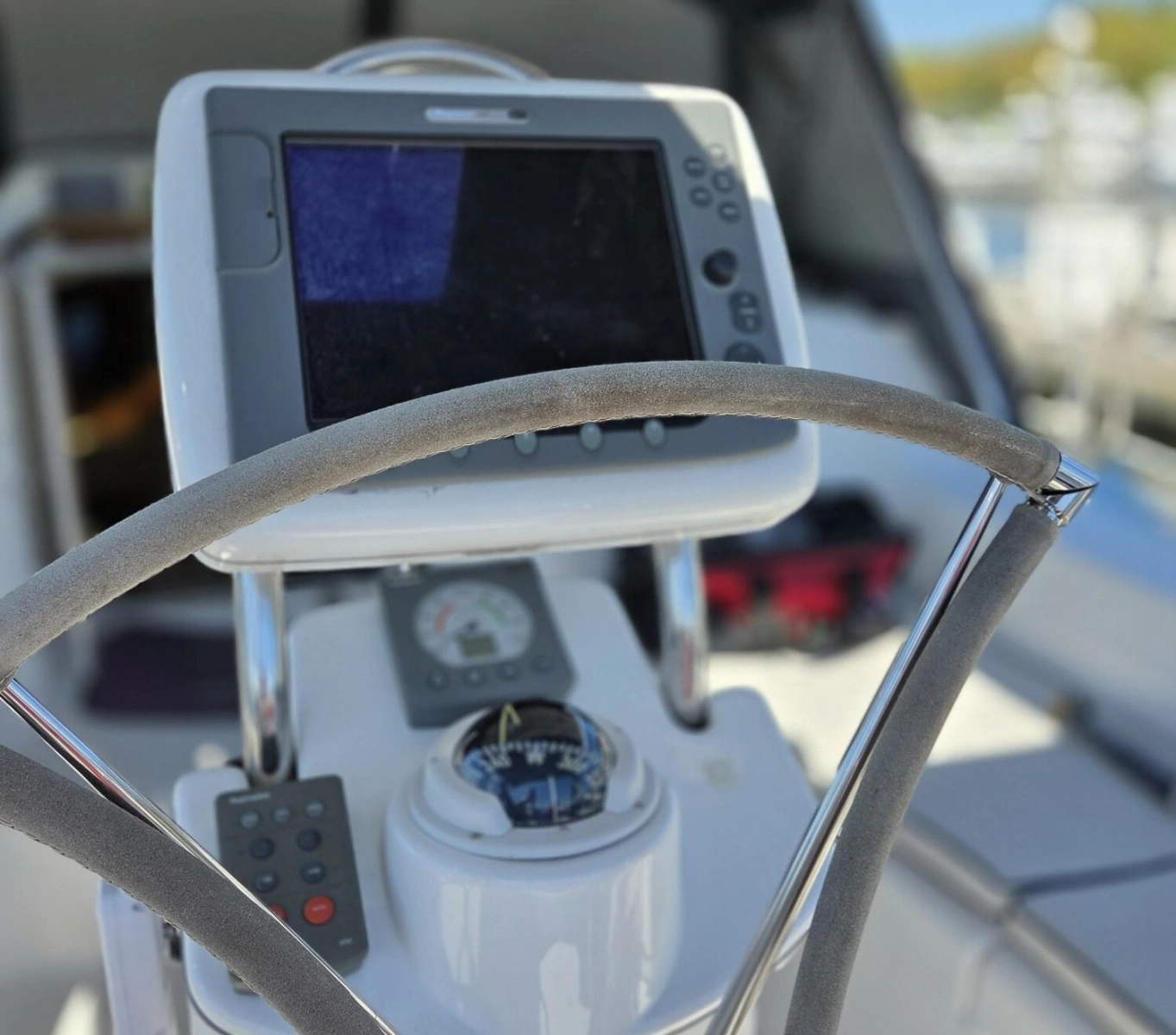 2007 Hunter 44 Deck Salon