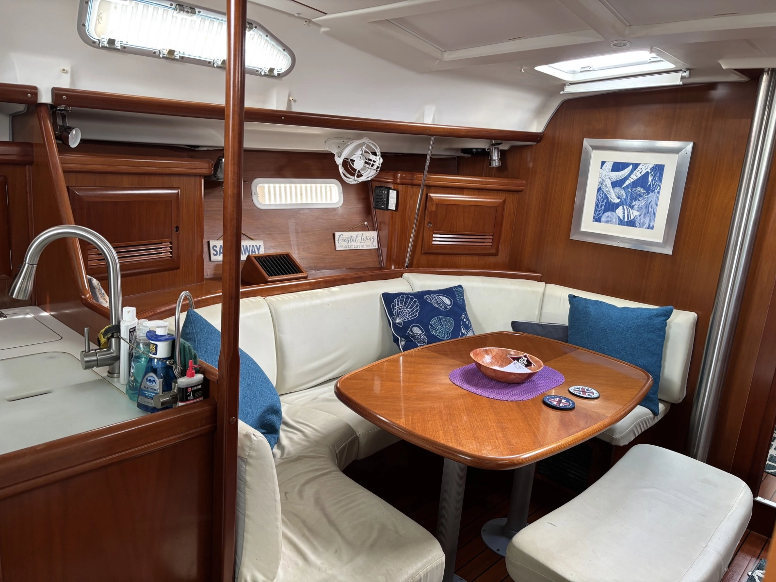 39ft Beneteau Yacht For Sale