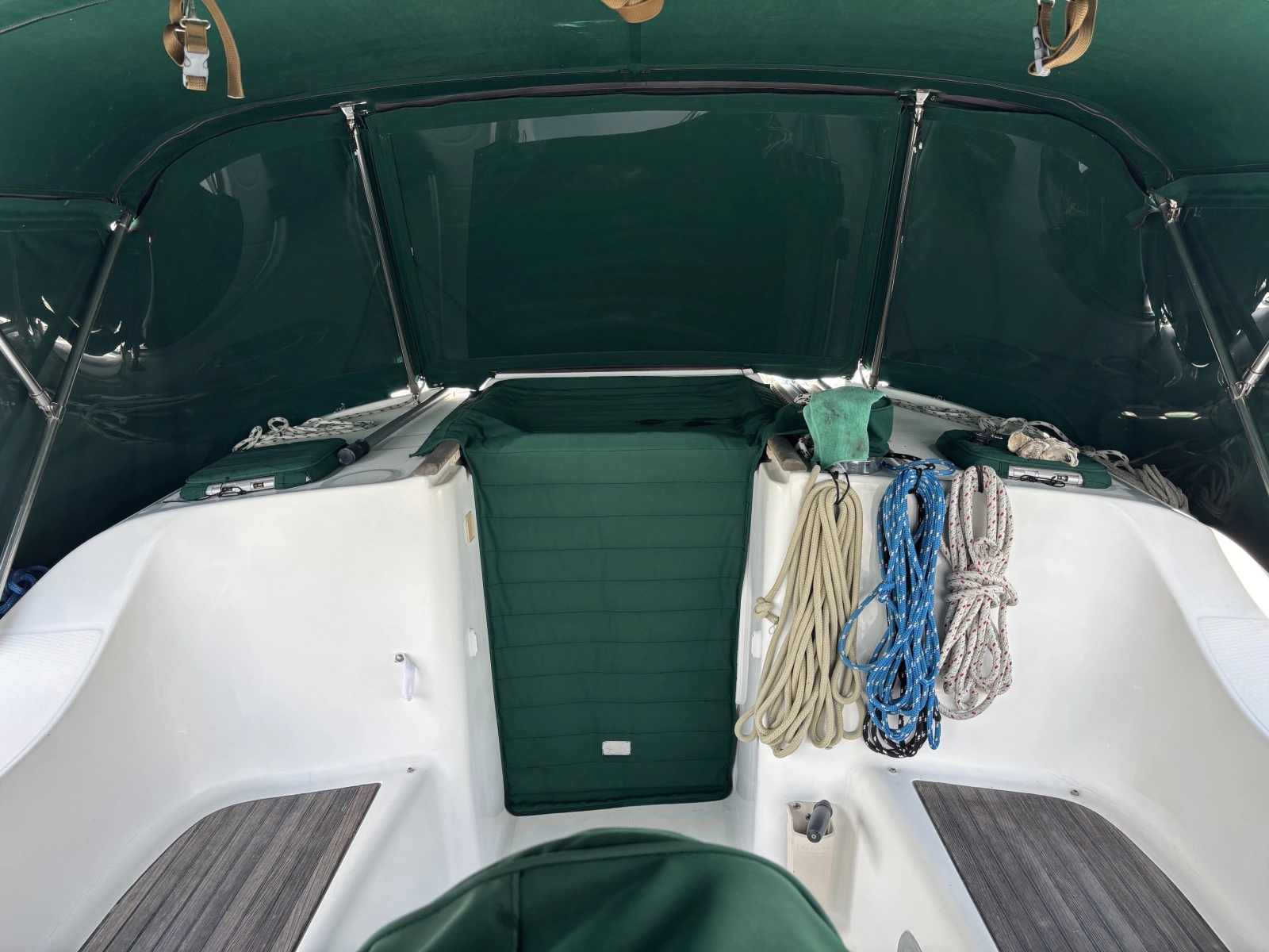 39ft Beneteau Yacht For Sale