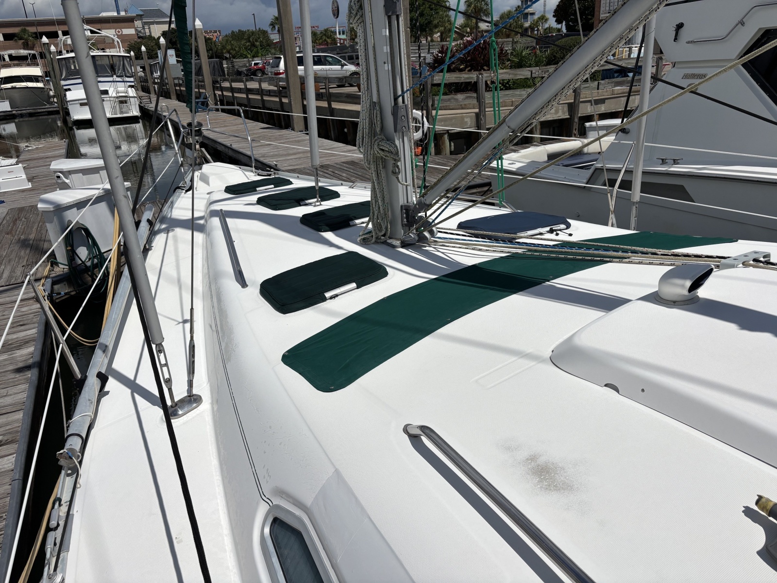 2003 Beneteau 393