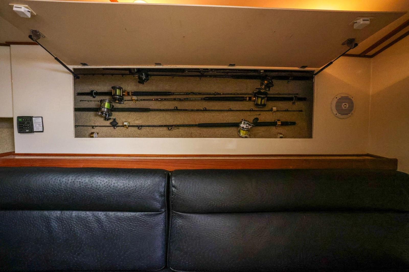 2005 Custom Carolina Express Sportfish
