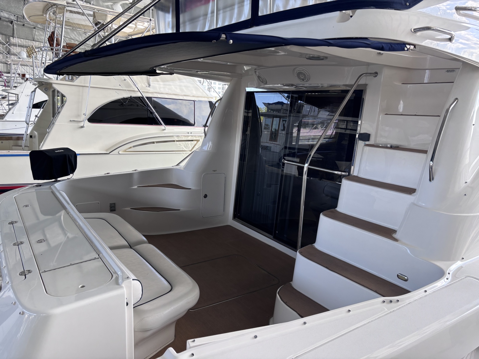 2005 Sea Ray 550 SEDAN BRIDGE